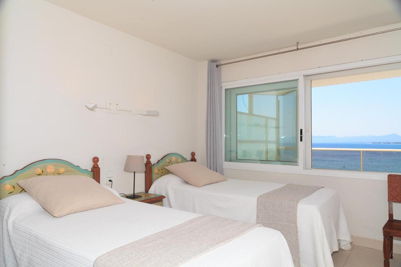 Uhc Barcino Apartments サロウ エクステリア 写真