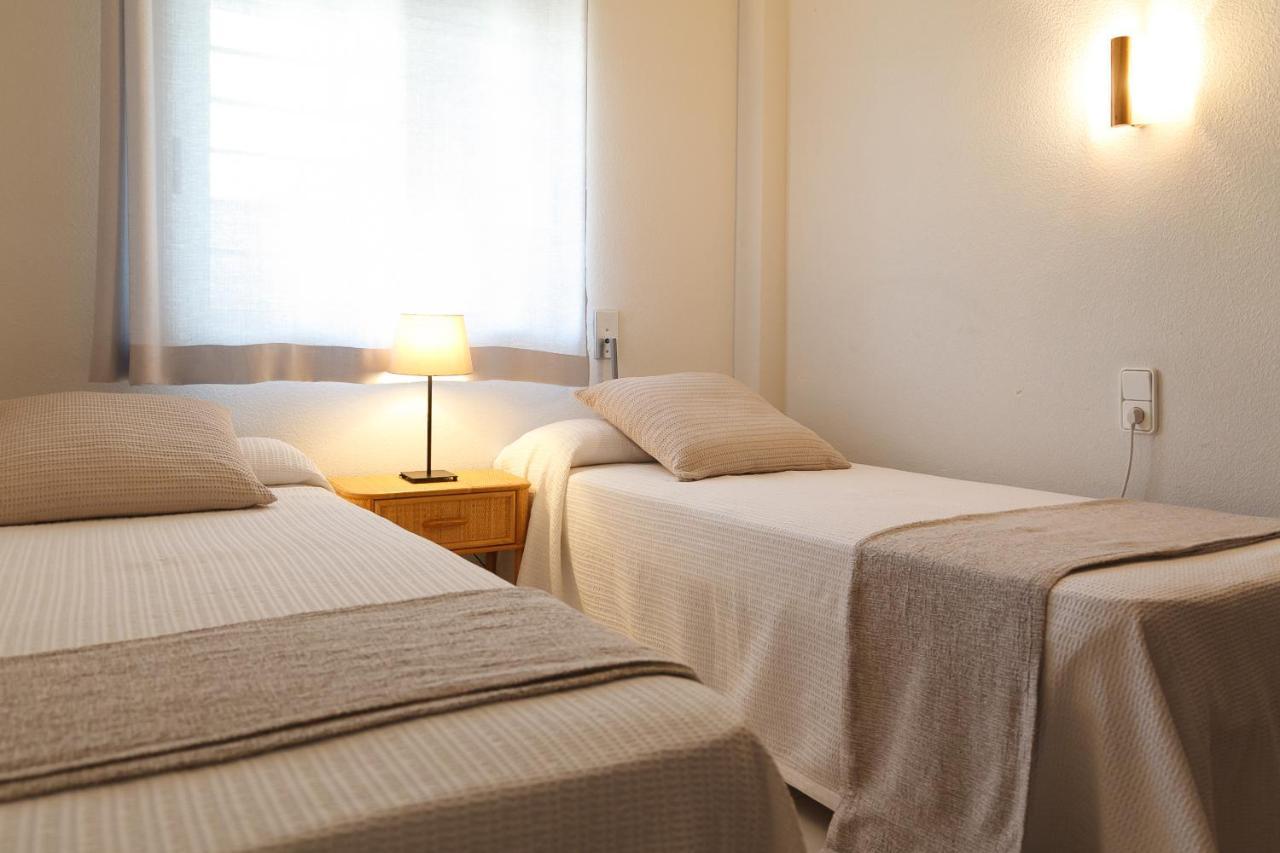 Uhc Barcino Apartments サロウ エクステリア 写真